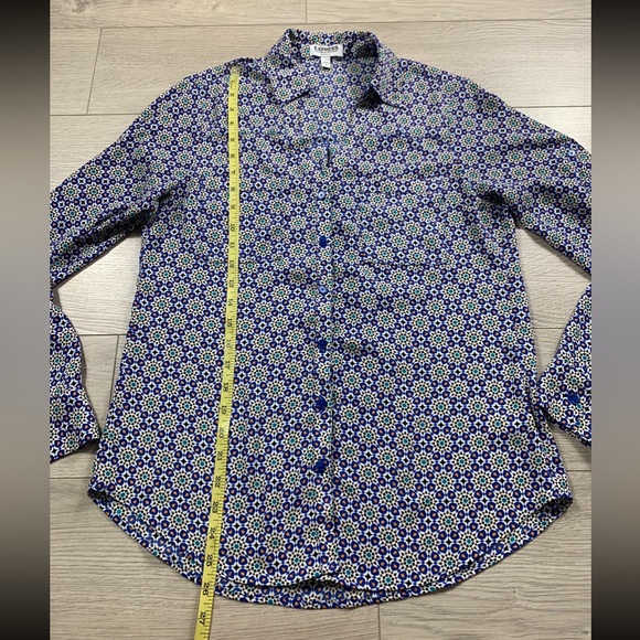 Express The Portofino Original Fit Geometric Print Button Front Blouse - Picture 11 of 12